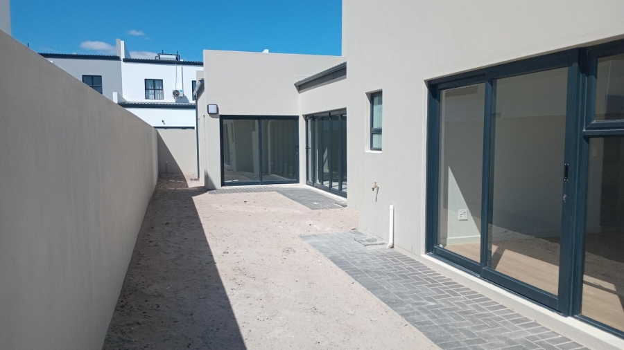 4 Bedroom Property for Sale in Sandown Western Cape